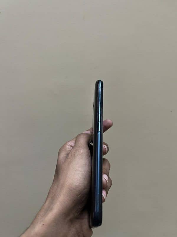 oppo reno 2F 3