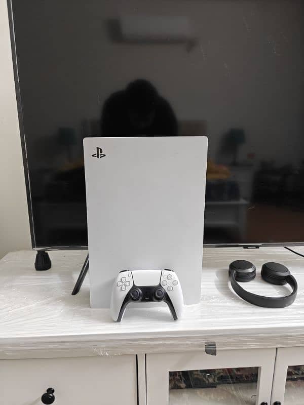 Ps5 1 TB with Console Digital Version (like new) 0