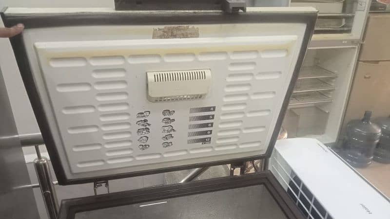 pel deep freezer neat and clean. fully working condition. 2