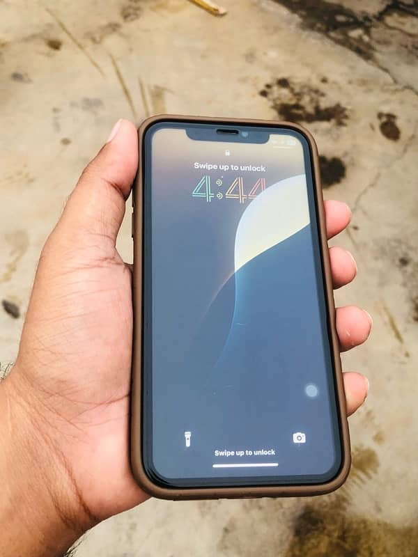 iPhone 11 64gb . non pta Factory Unlock. urgent sale 5