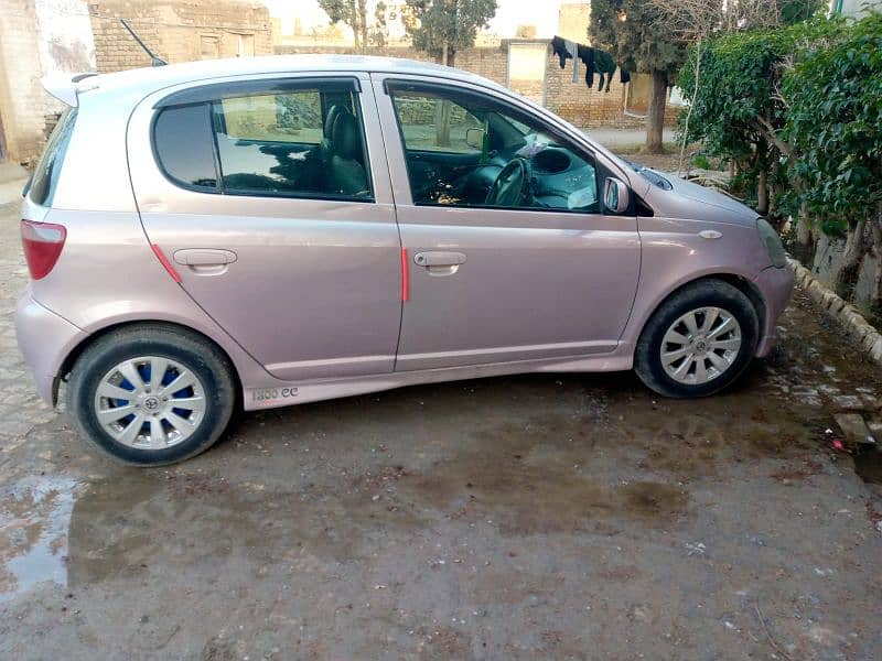 Toyota Vitz 2000 for sale 3