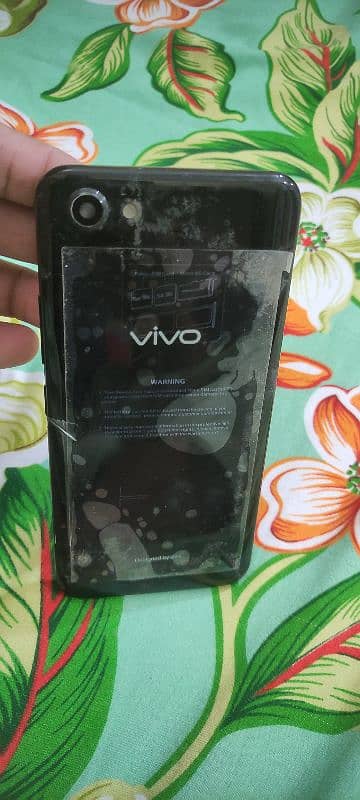 vivo y81s urgent sale /03234544506 3