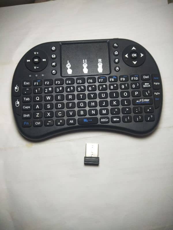 Wireless Keyboard Mouse With 3 Color Backlight 1