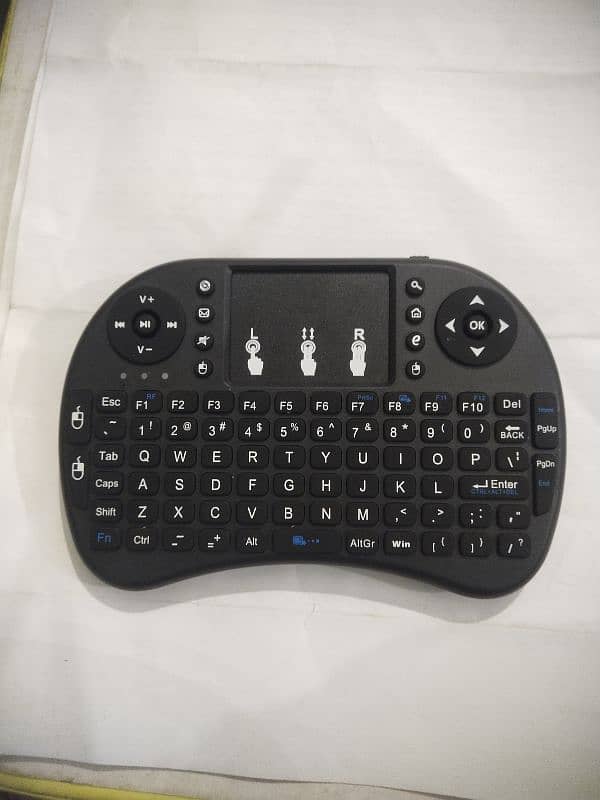 Wireless Keyboard Mouse With 3 Color Backlight 2