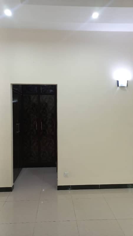 1 KANAL BRAND NEW EXCELLENT LUXURY GOOD CONDITION IDEAL LOCATION HOUSE FOR RENT IN BABAR BLOCK BAHRIA TOWN LAHORE 10