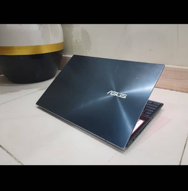 Asus Zenbook Pro Duo 15 OLED (UX582) 11th Gen Intel Core i9 11900H 3