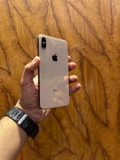 iphone Xs max 256 dual pta approved whtsapp(03336279733)