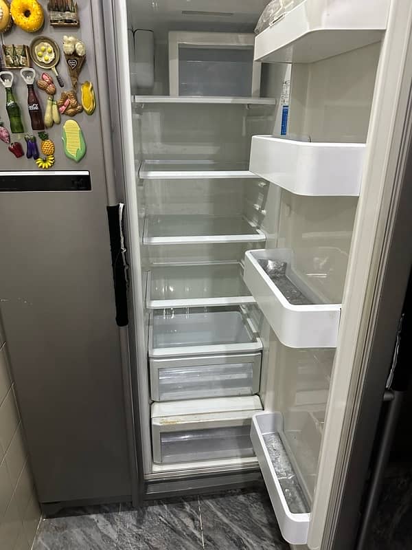 Samsung double door Fridge 1