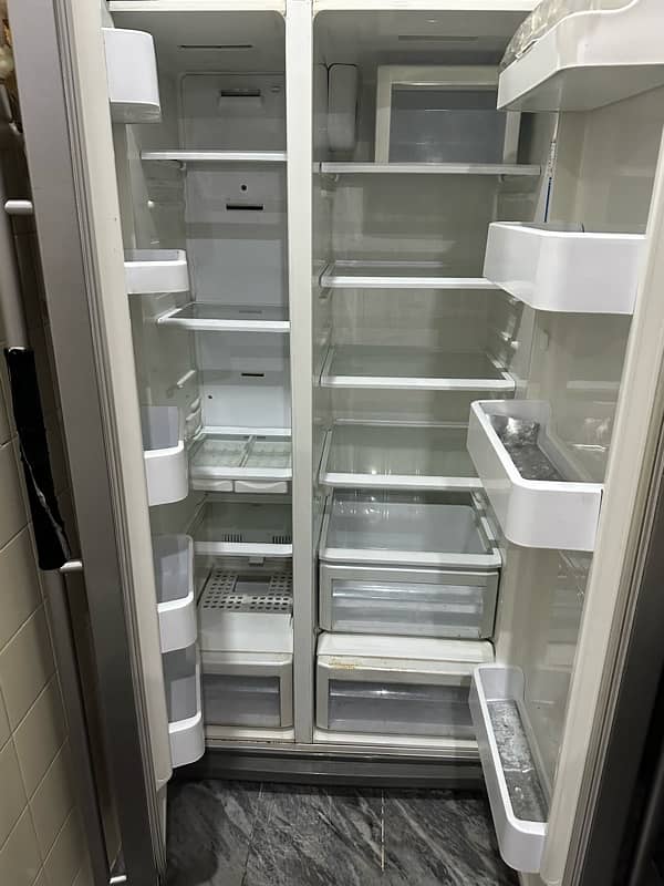 Samsung double door Fridge 3