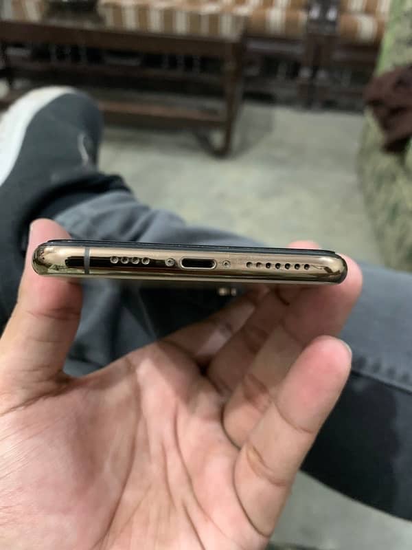 iPhone Xs max 3