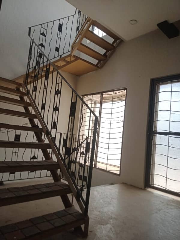 5 Marla Upper Portion For Rent Gas Installed Location State Life Society A Block Proper 2