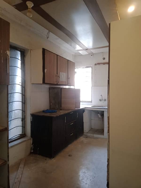 5 Marla Upper Portion For Rent Gas Installed Location State Life Society A Block Proper 1