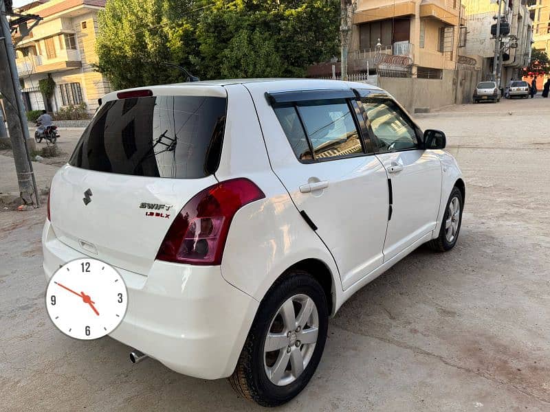 Suzuki Swift 2014 Dlx 4