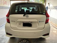 Rent car Nissan Note