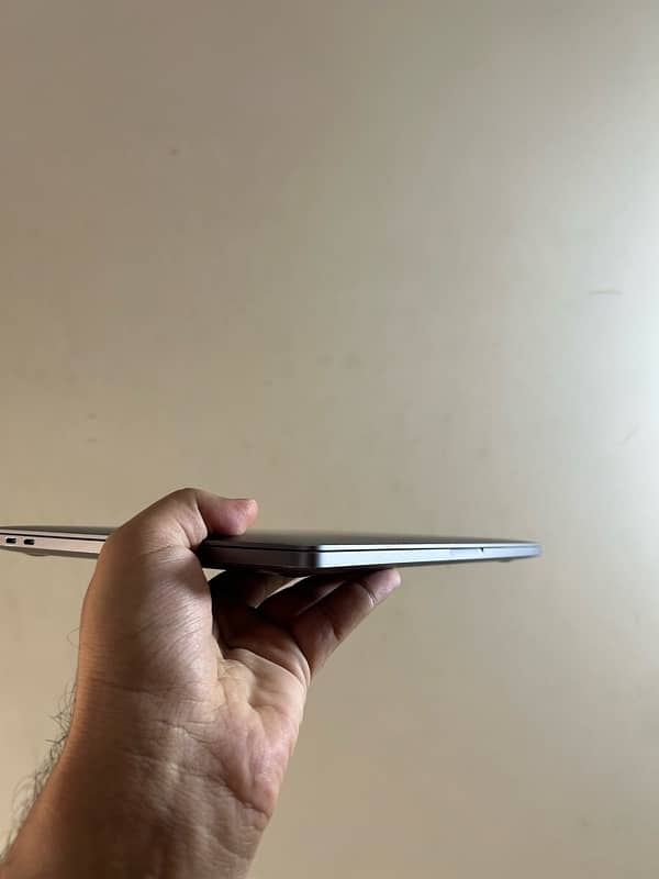 macbook pro m1 8/256, 10by10 1