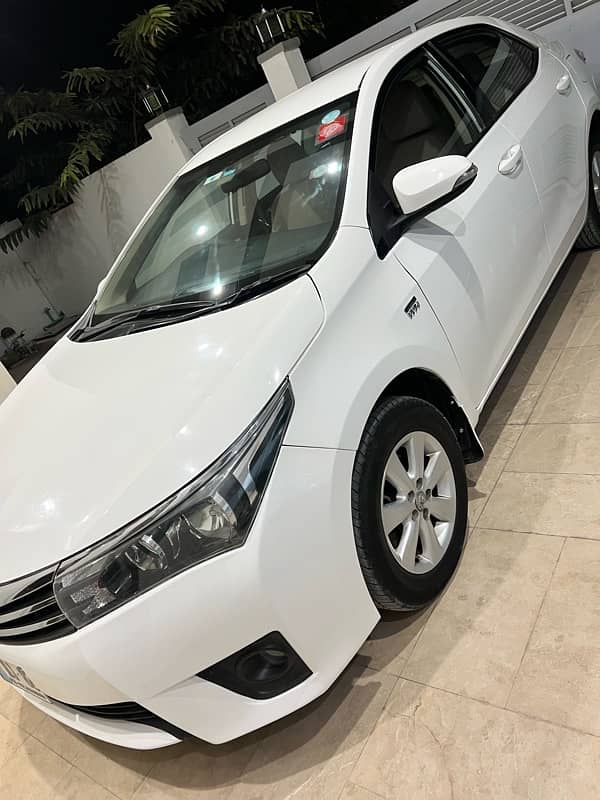 Toyota Corolla Altis 2015 11