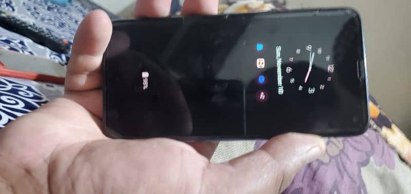 samsung s10e 10.9 non pta ek chota sa dot ha ap dak sakta han 6.128. gp 0