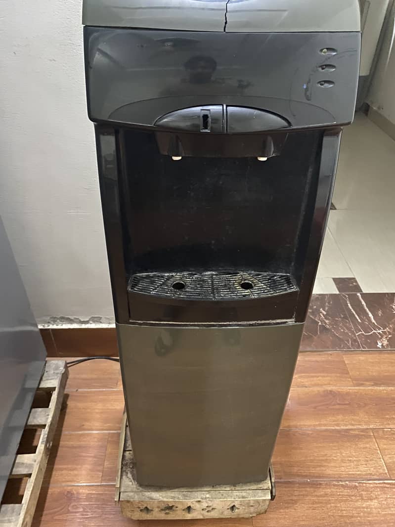 Orient water dispenser 1