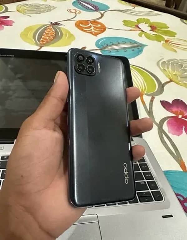 Oppo F17 PRO 1