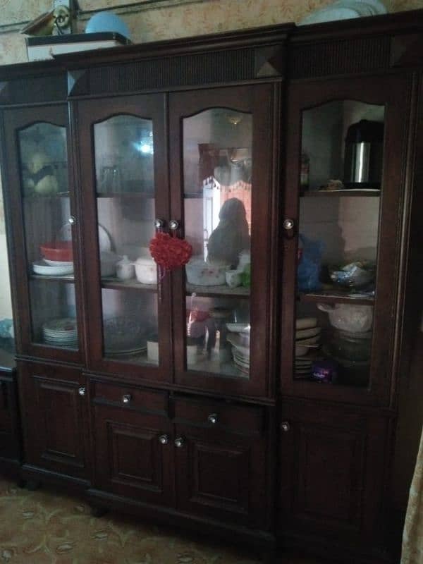 showcase for sale  in new condition 0