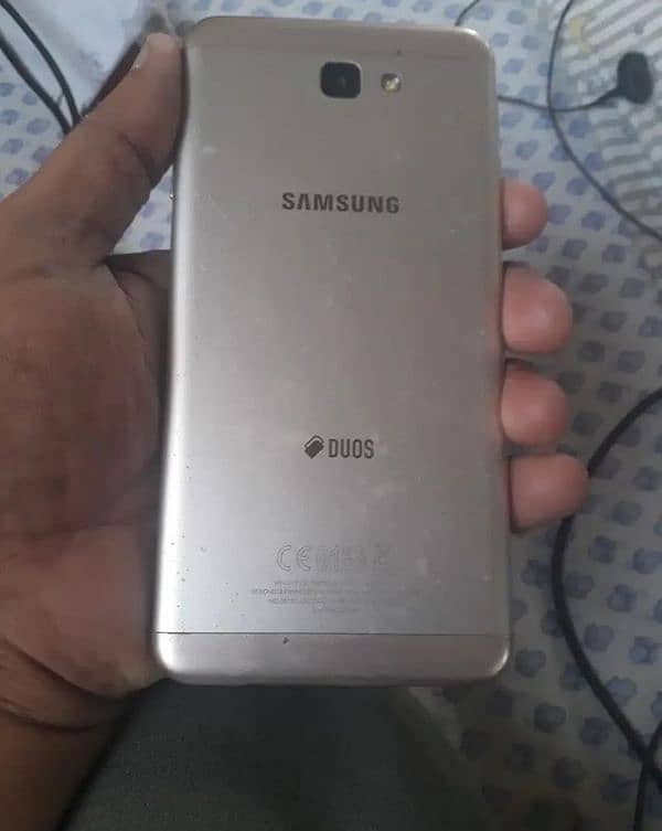 Samsung Galaxy J7 prime 0