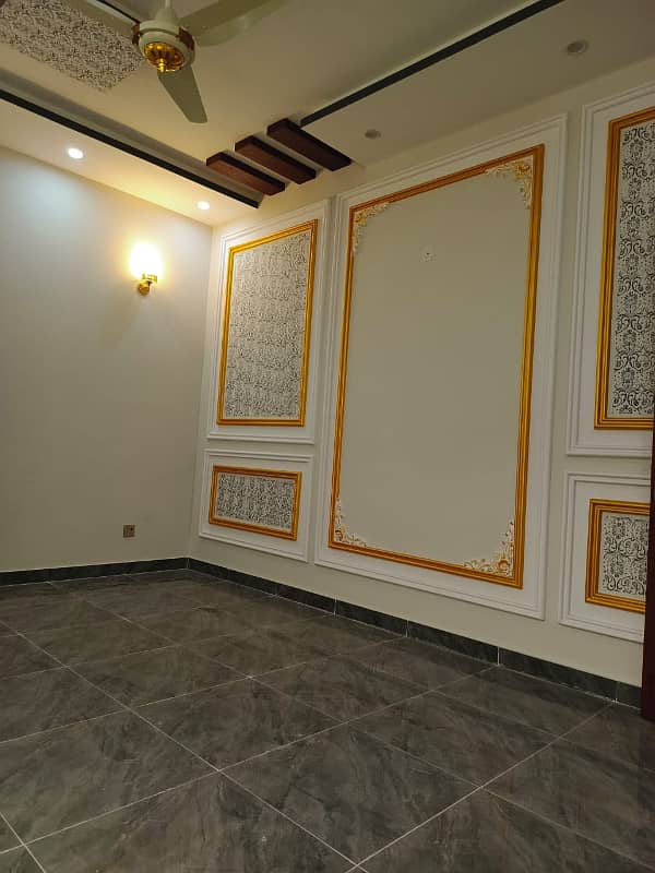 1 kanal house is available for rent in johar town lahore 0