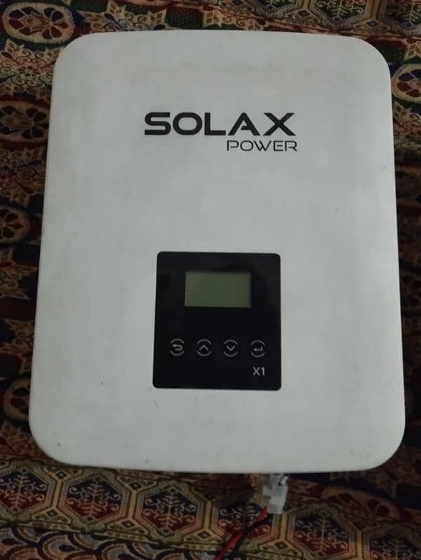 solax  5kw on grid inverter. . 2