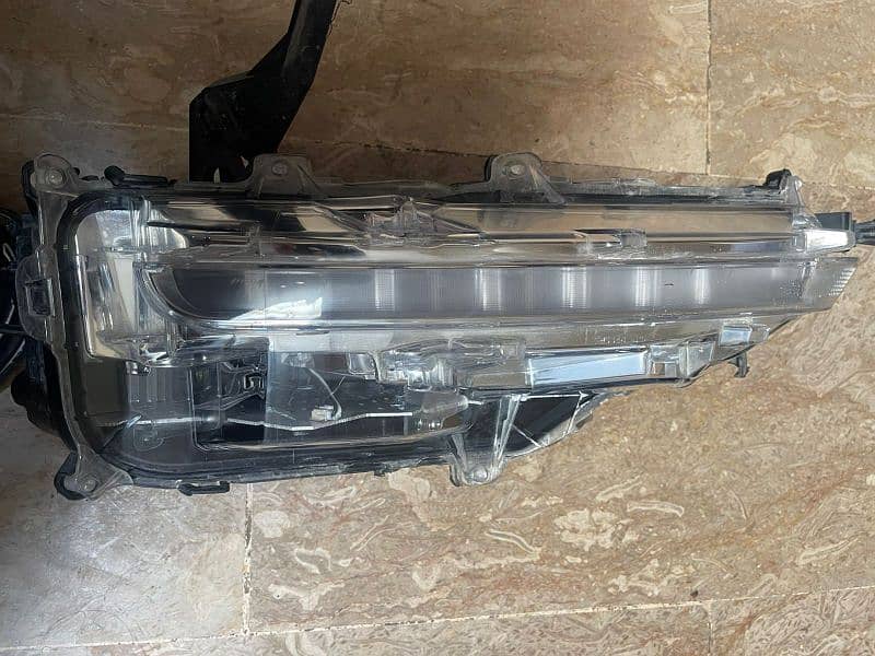 Toyota Fortuner Front DRL Model 2021-2022 3