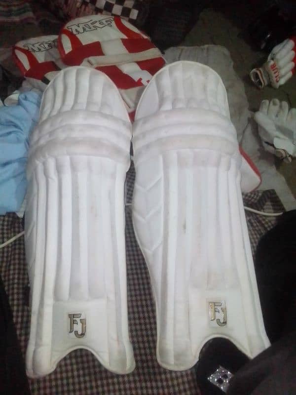 CA 15000 puls pro total  bat  pads gulevs haf Saman new haf used 14