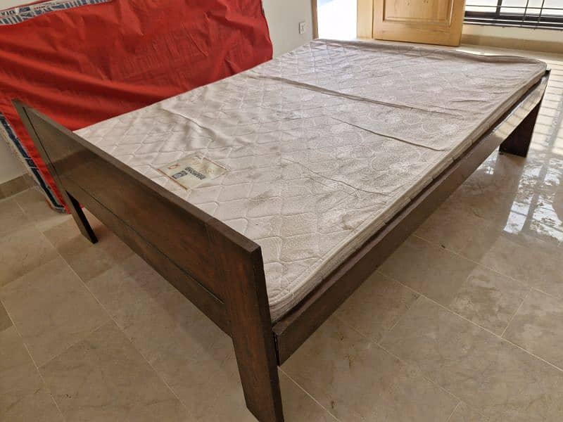 Wooden Bed Queen Size for Sale 2