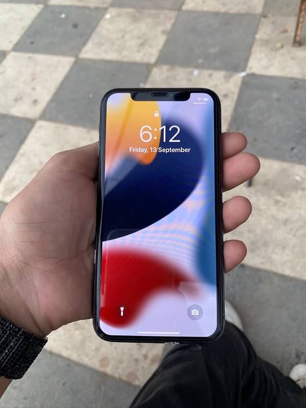 IPHONE 11 PRO 1