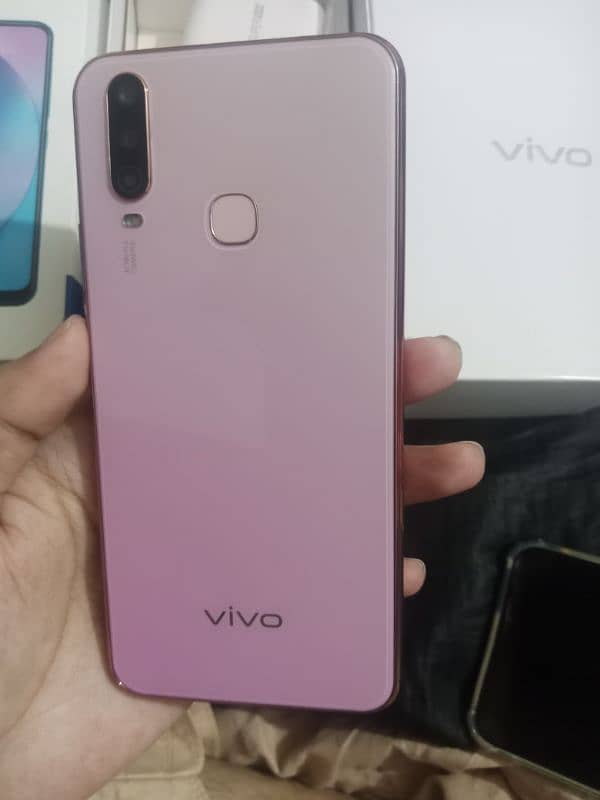 Vivo Y17 0