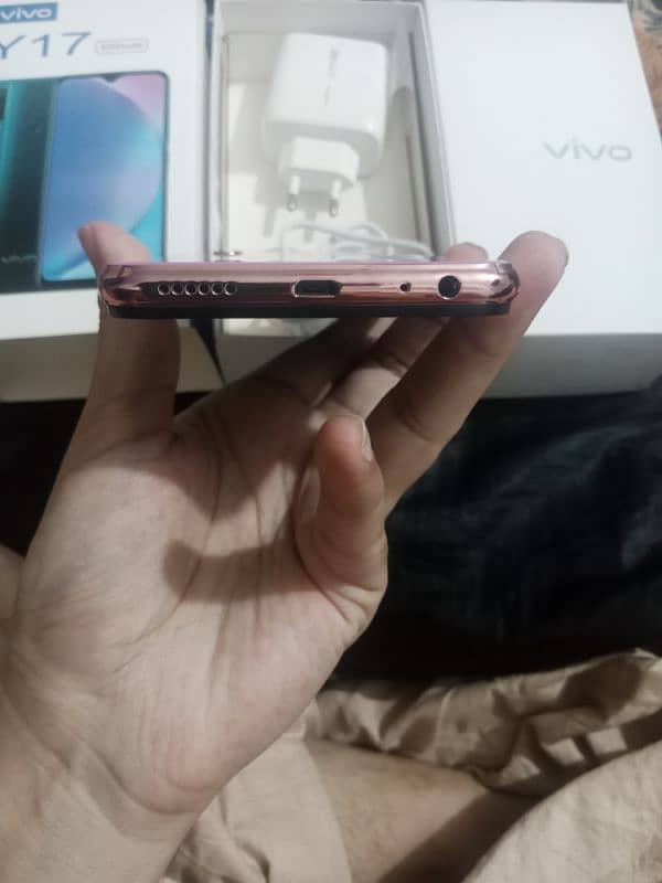 Vivo Y17 5