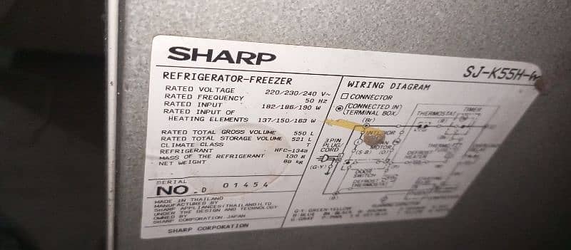 Sharp ultra large 18 cubic ft Fridge refrigerator no frost technology 0