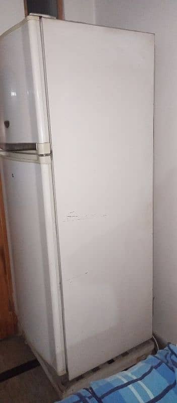 Sharp ultra large 18 cubic ft Fridge refrigerator no frost technology 1