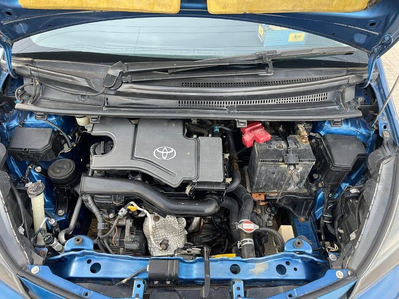 Toyota Vitz 2014 14