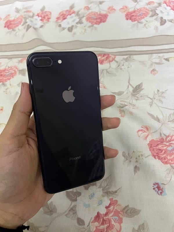 iPhone 8 Plus 0