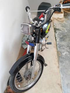 CD 70 bike