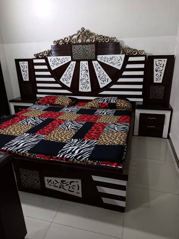 bed room set 4 piece with mattress urgent sale 8