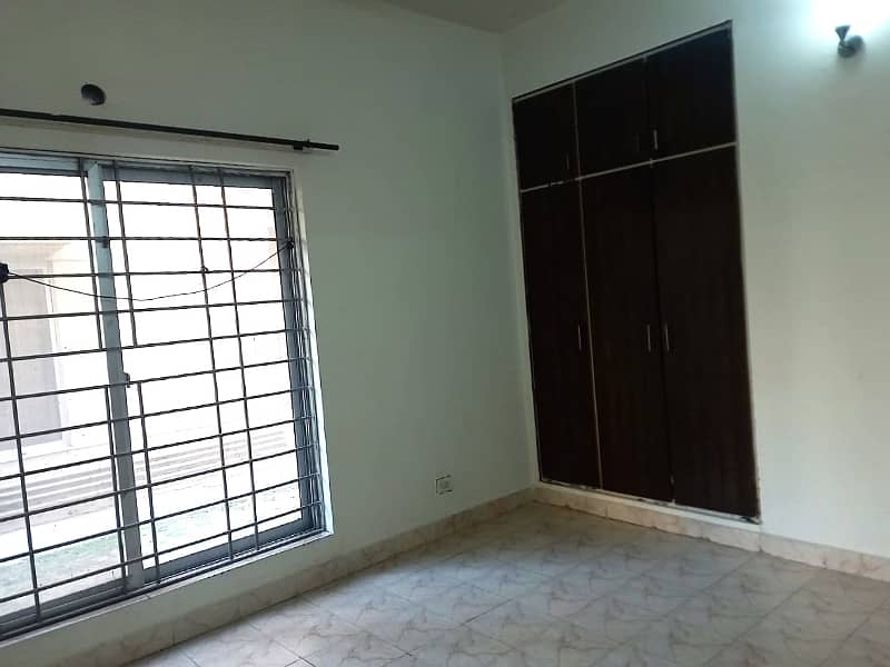 5 marla flat 2 bed room with attached bath 2