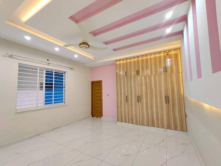 mumtaz city 10 marla house for sale 10