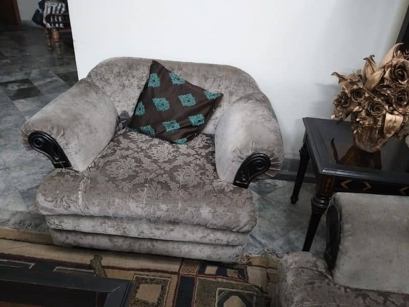 Sofa set 3, 2, 1. 2