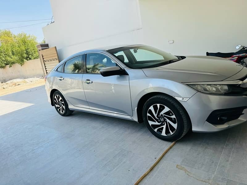 Honda Civic Oriel 2017 6