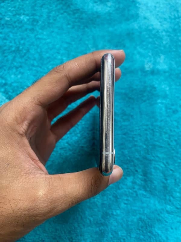 iphone xsmax 64 gb variant 9