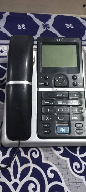 land line phone in very good condition 0