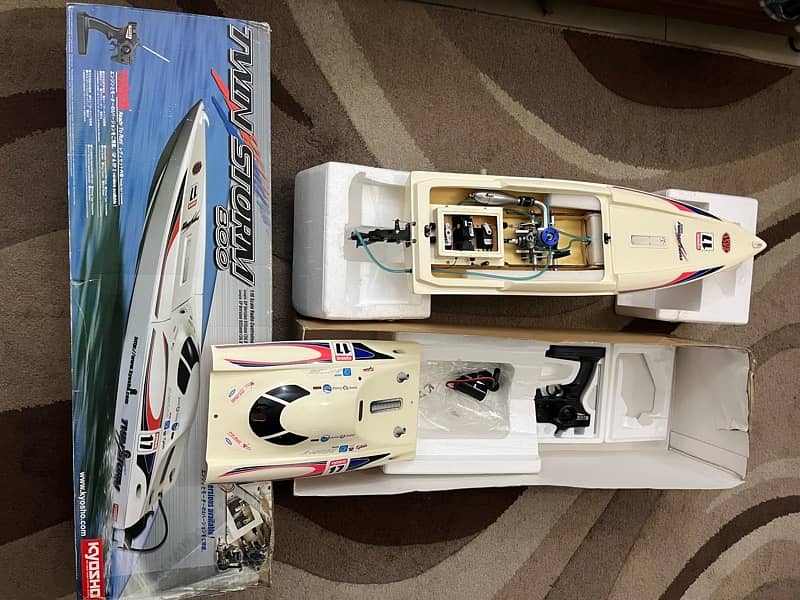 KYOSHO NITRO POWERED RC BOAT FOR SALE 1