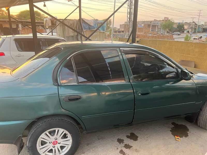 Toyota Corolla XE 1999 6