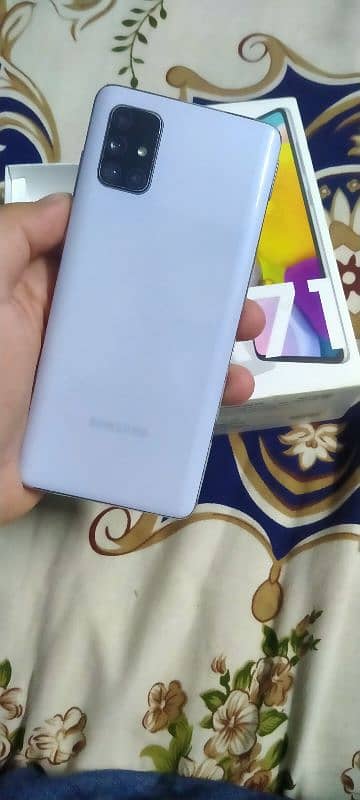 Samsung Galaxy A71 1