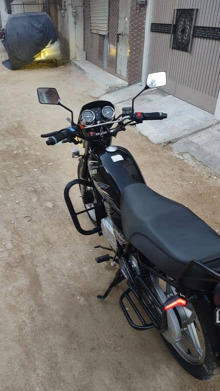 suzuki GS se 2018 4