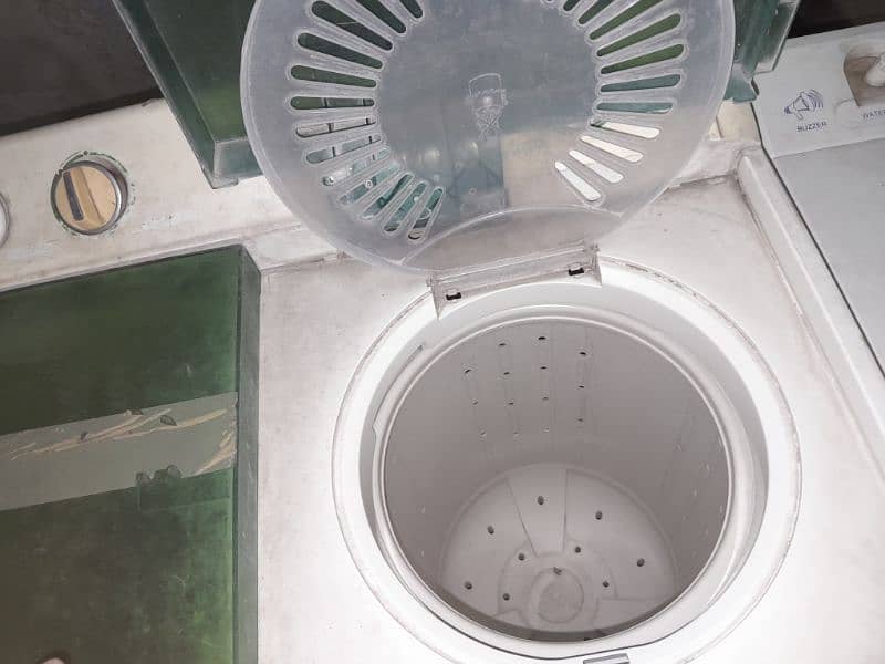 9 kg washing machine with dryer 0